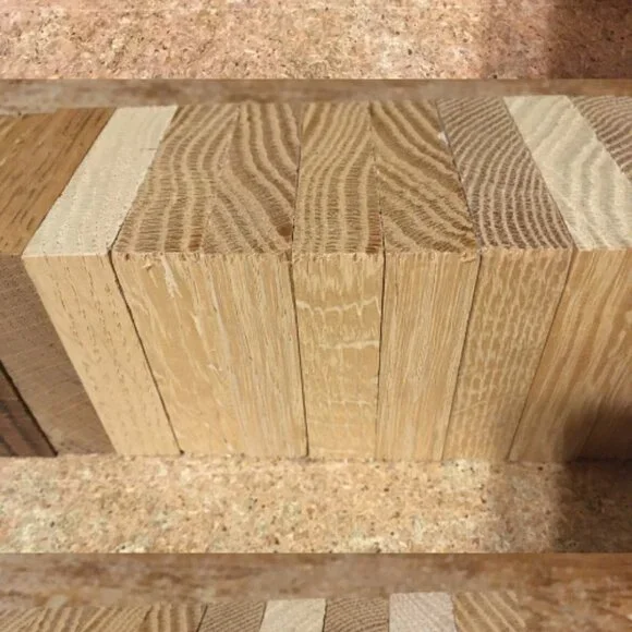 15X SOLID OAK CORNER ROSETTES E642COAK 2-1/2" X 2-1/2" X 1/2" - Picture 8 of 9